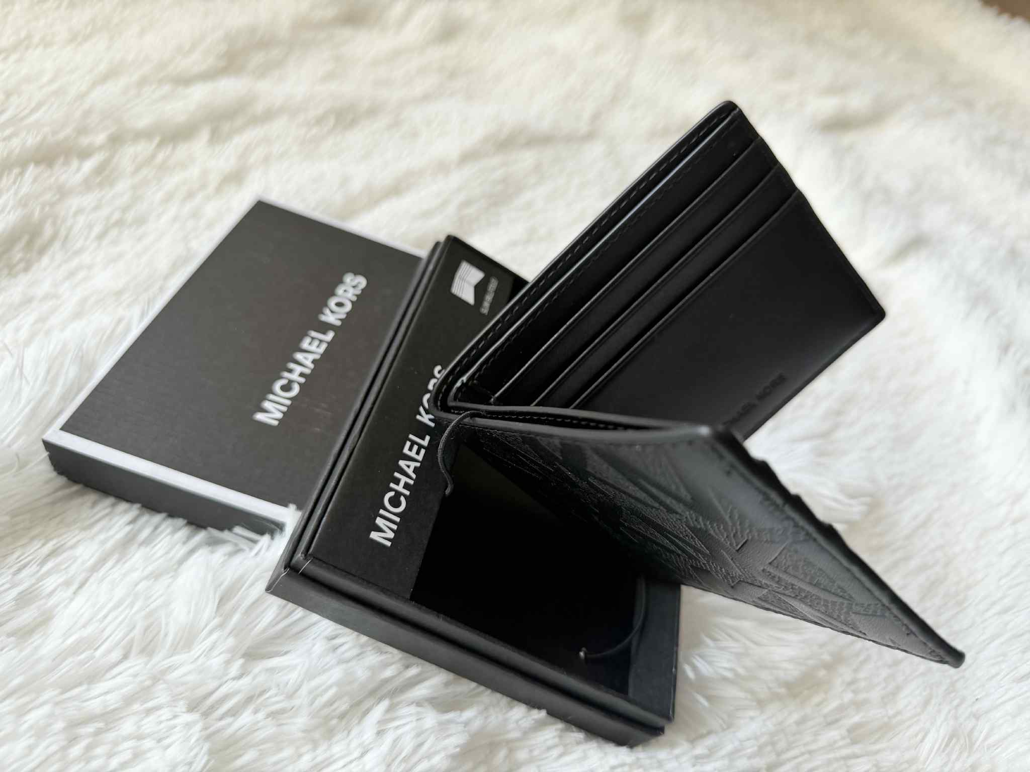 Michael Kors Men’s Bifold Wallet (Black / MK Monogram)